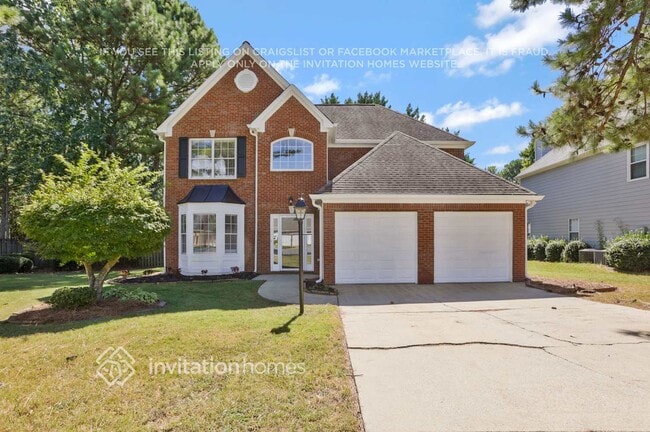 1370 Pinebreeze Ct in Marietta, GA - Foto de edificio - Building Photo