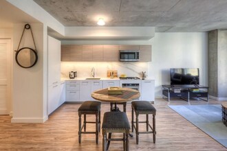 620 W Randolph St in Chicago, IL - Building Photo - Building Photo