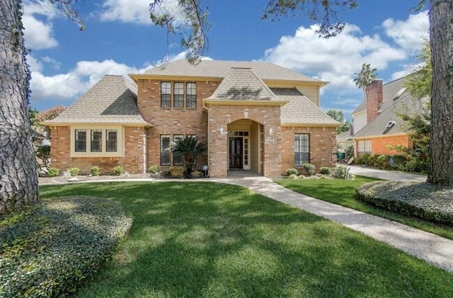 property at 1719 Galleon Oaks Dr