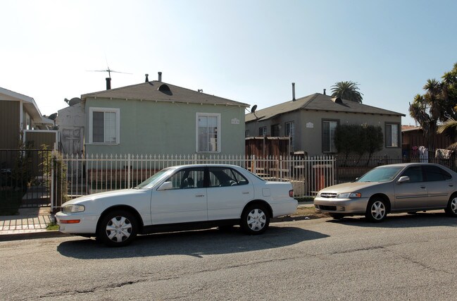 905-909 Sartori Ave in Torrance, CA - Building Photo - Building Photo