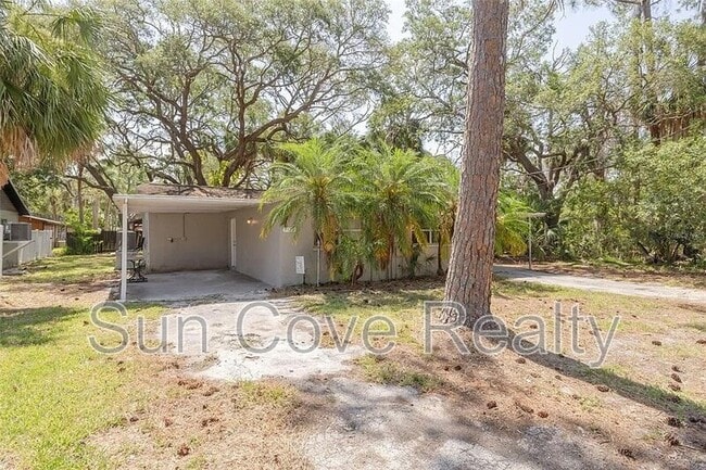 property at 7120 Oakwood Dr