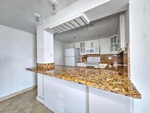 2829 Indian Creek Dr in Miami Beach, FL - Building Photo - Building Photo