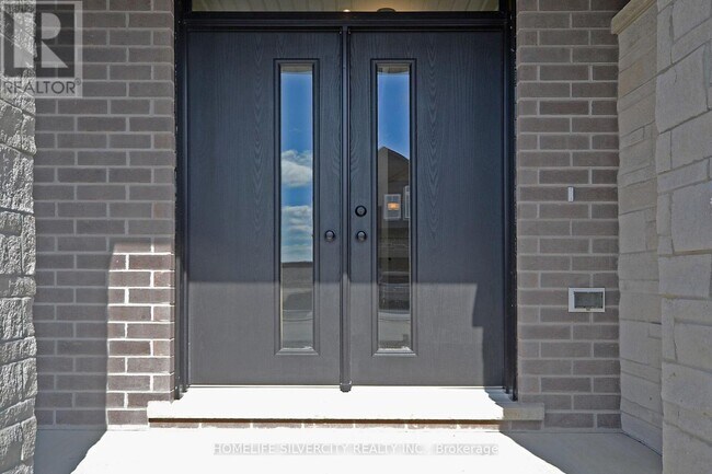 2 Montgomery Wy in Ingersoll, ON - Building Photo - Building Photo