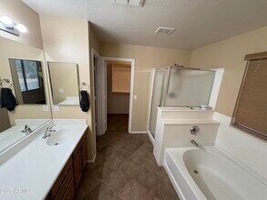 17718 W Port Royale Ln in Surprise, AZ - Building Photo - Building Photo