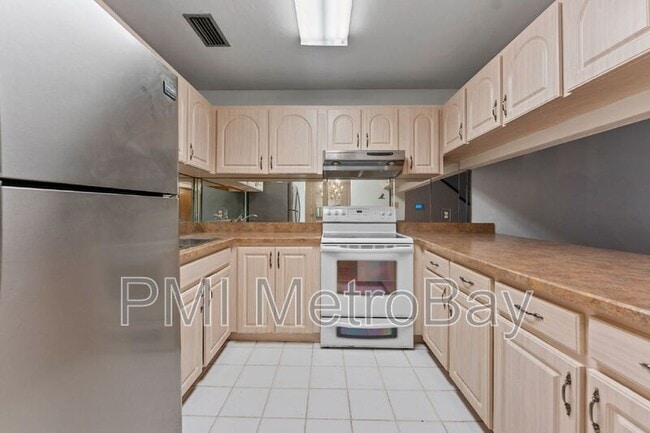 property at 5206 Pine Mill Ct