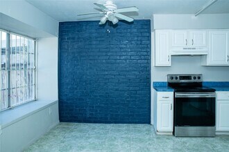 12823 High Star Dr in Houston, TX - Building Photo - Building Photo