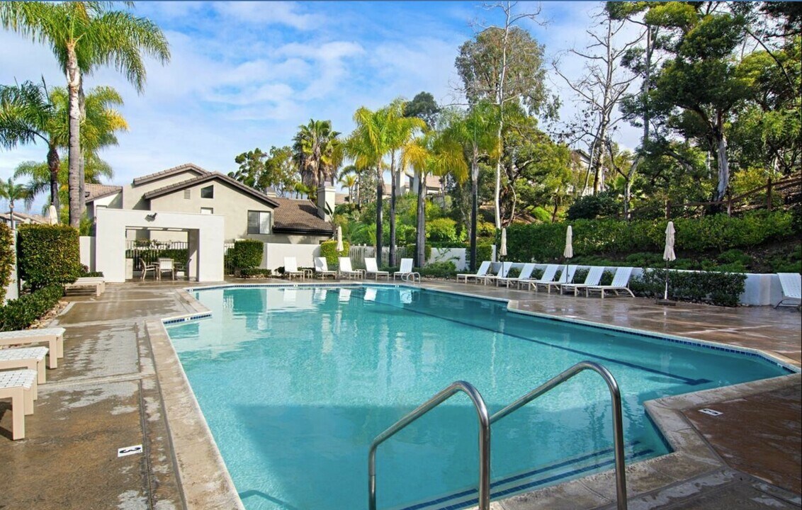 6263 Caminito Marcial in San Diego, CA - Building Photo