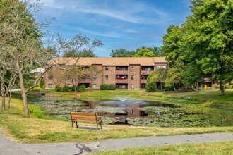 19 Davis Rd, Unit C2 in Acton, MA - Foto de edificio - Building Photo
