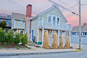 20 Omega St in Stonington, CT - Building Photo - Building Photo