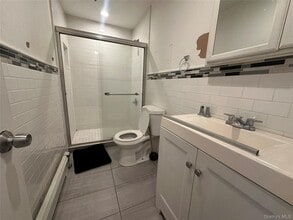 8 Lafayette St in Williston Park, NY - Building Photo - Building Photo