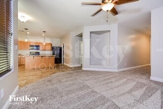 10041 Barengo Ave in Las Vegas, NV - Foto de edificio - Building Photo