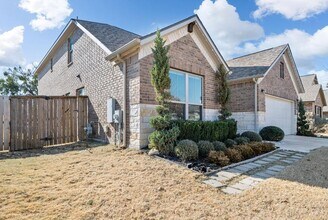 909 Zacarias Dr in Leander, TX - Building Photo - Building Photo