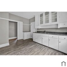 3570 E 151st St in Cleveland, OH - Foto de edificio - Building Photo