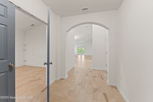 4287 Broomsedge Cir in West Melbourne, FL - Building Photo - Building Photo