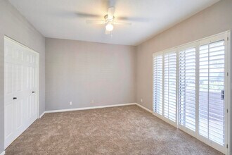 10301 70th N St, Unit 124 in Paradise Valley, AZ - Building Photo - Building Photo