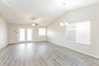 16183 W Buchanan St in Goodyear, AZ - Building Photo - Building Photo