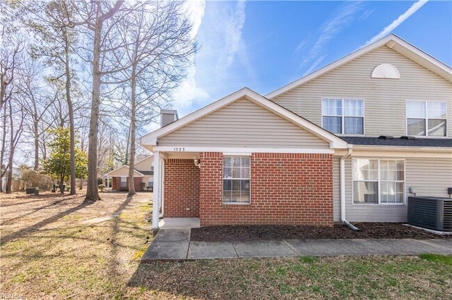 property at 1523 Orchard Grove Dr