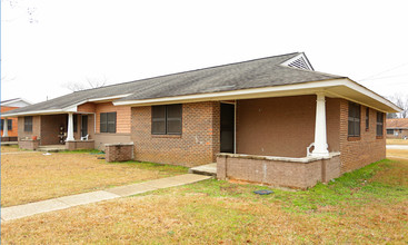 Hay Court in Tuscaloosa, AL - Building Photo - Building Photo