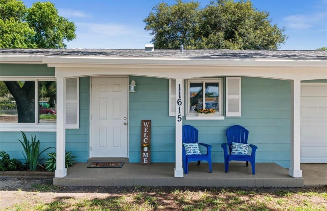 11615 Park Blvd in Seminole, FL - Foto de edificio