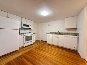 115 South St in Plainville, MA - Building Photo - Building Photo