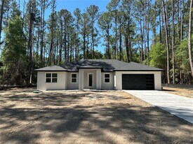 1323 E Derby Dr in Citrus Springs, FL - Building Photo