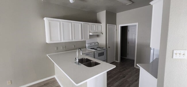 property at 1217 Armadillo Rd