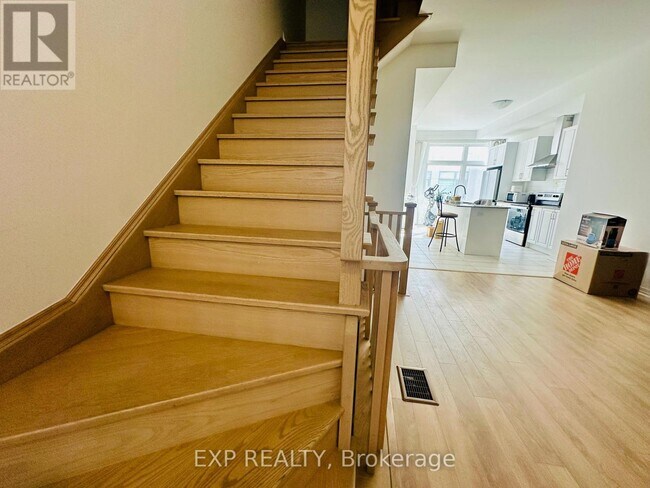 27 Albert Firman Ln in Markham, ON - Building Photo - Building Photo