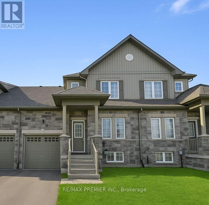 177 Isabella Dr in Orillia, ON - Building Photo