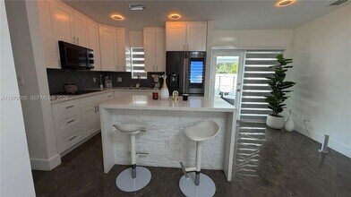 11500 SW 185th Terrace in Miami, FL - Building Photo - Building Photo