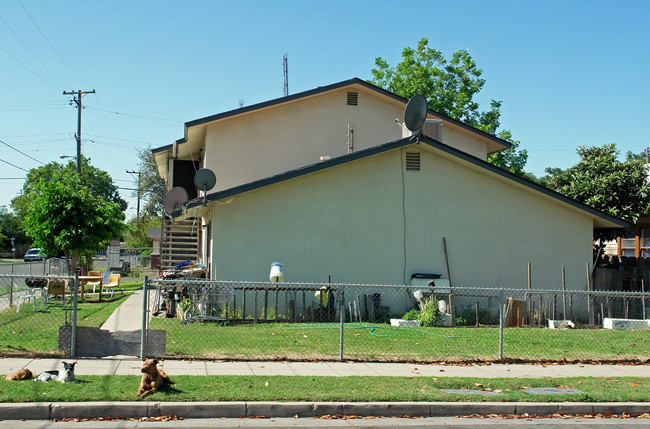 635 N Thesta St in Fresno, CA - Building Photo - Building Photo