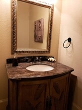 201 W Capricorn Dr in South Padre Island, TX - Foto de edificio - Building Photo