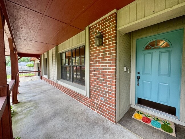 30944 Deal Dr in Sorrento, FL - Building Photo - Building Photo