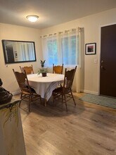 812 Greenwich Dr in Chico, CA - Building Photo - Building Photo