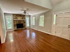 665 Gregory Manor Dr SW in Smyrna, GA - Building Photo - Building Photo
