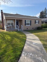 6358 2nd Ave in Sacramento, CA - Building Photo