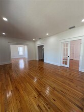 3610 W San Juan St in Tampa, FL - Building Photo - Building Photo