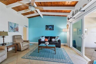 6006 Midnight Pass Rd in Sarasota, FL - Building Photo - Building Photo