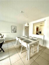 1250 Lincoln Rd, Unit 401 in Miami Beach, FL - Foto de edificio - Building Photo