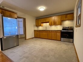 237 Tenny Ave in Waukesha, WI - Building Photo