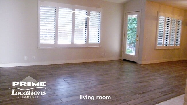 2098 Roaring Camp Dr in Rancho Cordova, CA - Building Photo - Building Photo