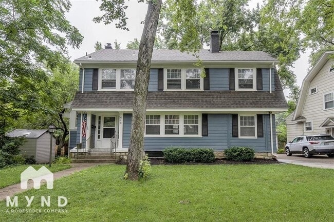 property at 616 W 63rd St