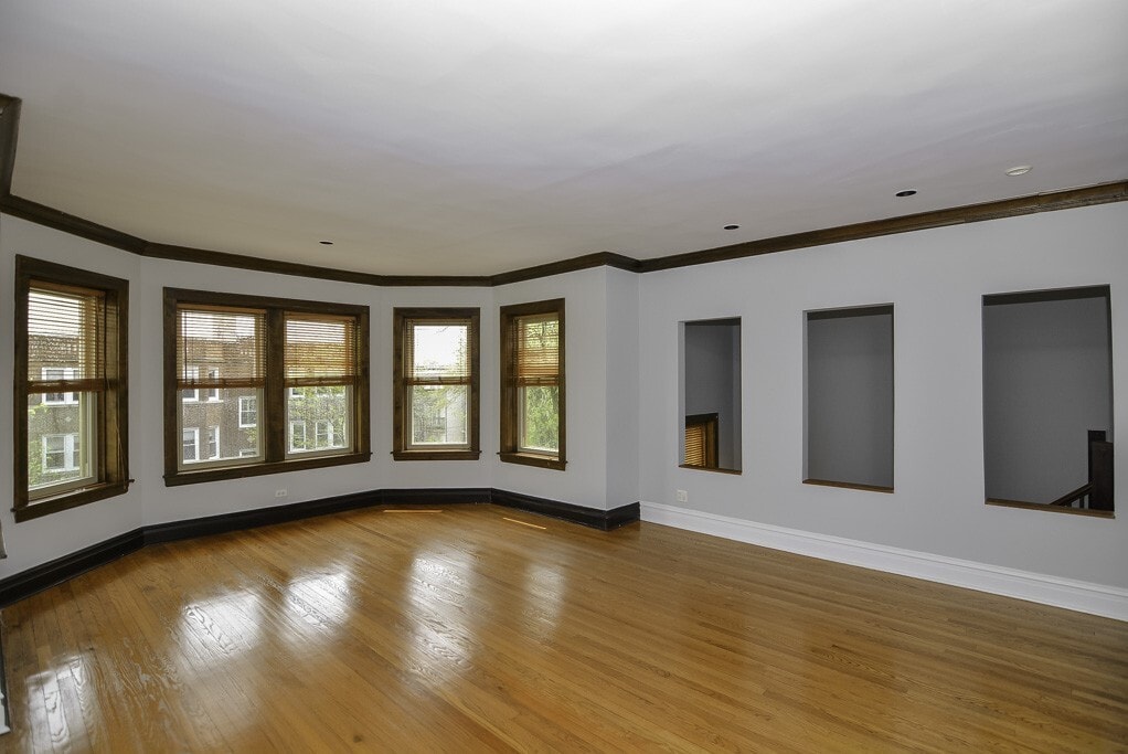 6218 N Bell Ave, Unit 2C in Chicago, IL - Foto de edificio