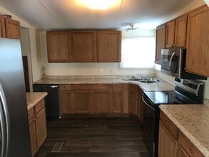 3777 Smith-Berry Rd in Glennville, GA - Building Photo - Building Photo