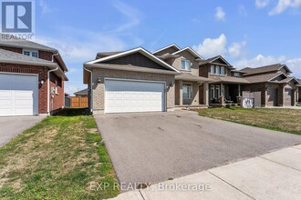 15 Bevan Dr in Belleville, ON - Building Photo - Building Photo