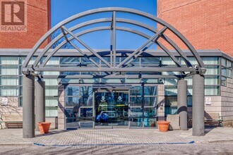 4205 Shipp Dr in Mississauga, ON - Building Photo - Building Photo