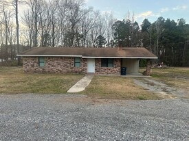 7324 US-79 in Pine Bluff, AR - Building Photo