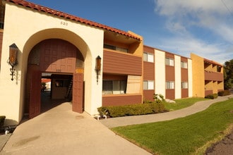 Cordova Apartments in Chula Vista, CA - Building Photo - Building Photo