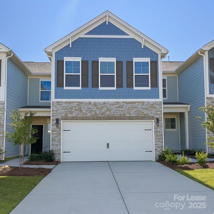 4177 Steel Wy in Lake Norman of Catawba, NC - Building Photo