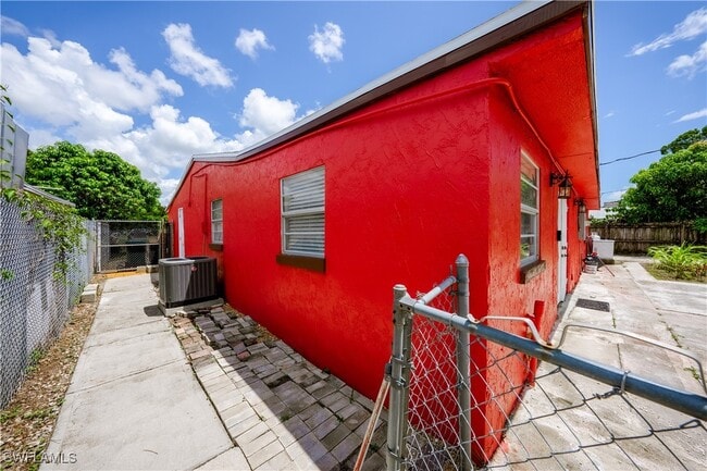 4512 Normandy Dr in Naples, FL - Building Photo - Building Photo
