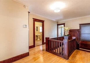 327 W J St in Ontario, CA - Building Photo - Building Photo